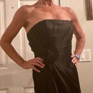 Badgley Mischka, strapless dress - size 10